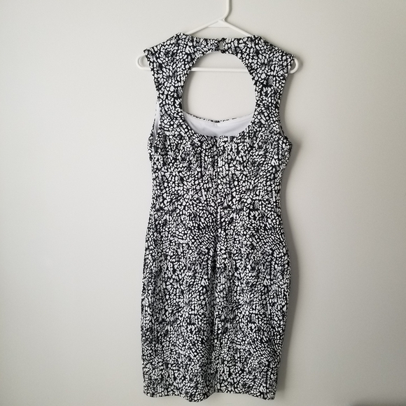 Cache Black/White Speckled Print Sleeveless Stretchy Midi Dress Size 6 - Picture 3 of 12